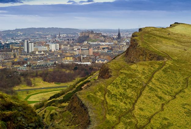 Arthurs Seat in Edinburgh - Glasgow Day Trips