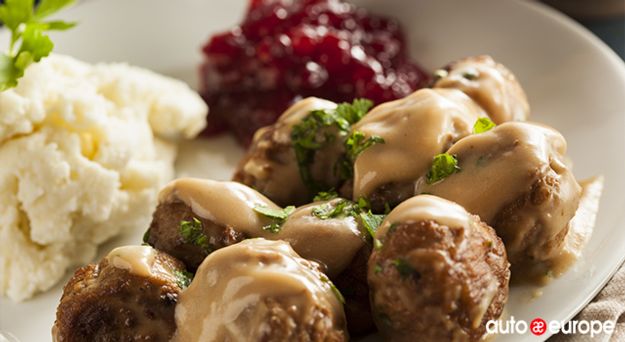 Traditional Food - Meatballs with Lingonberry