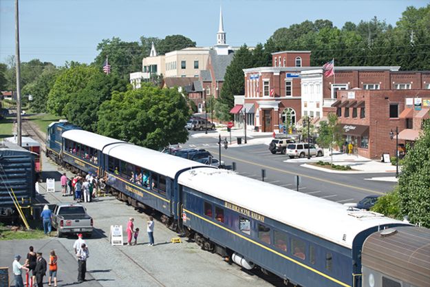 blue ridge scenic train drive Georgia